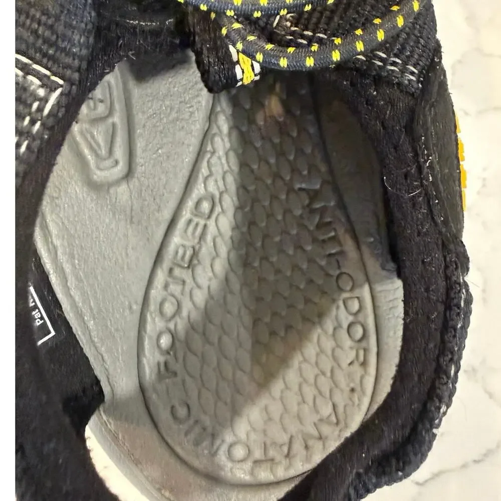 KEEN Newport H2 Men’s Size 8 Black Yellow Water Hiking Sandals 1001907